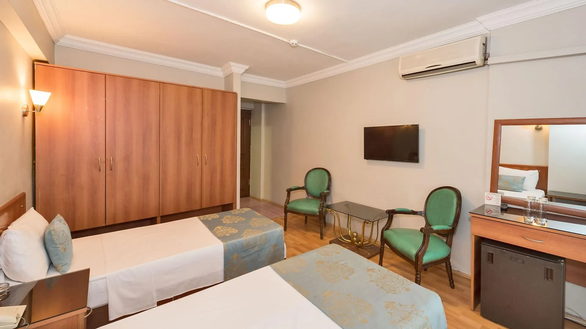 Beyaz Kugu Hotel İstanbul 2*,  Türkiye